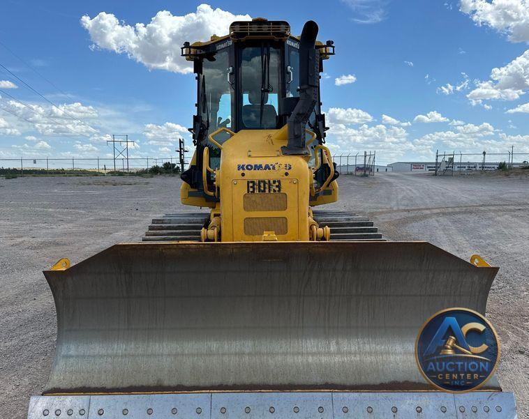 2023 Komatsu  D51EX-24 dozer