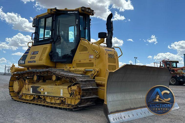 2023 Komatsu  D51EX-24 dozer