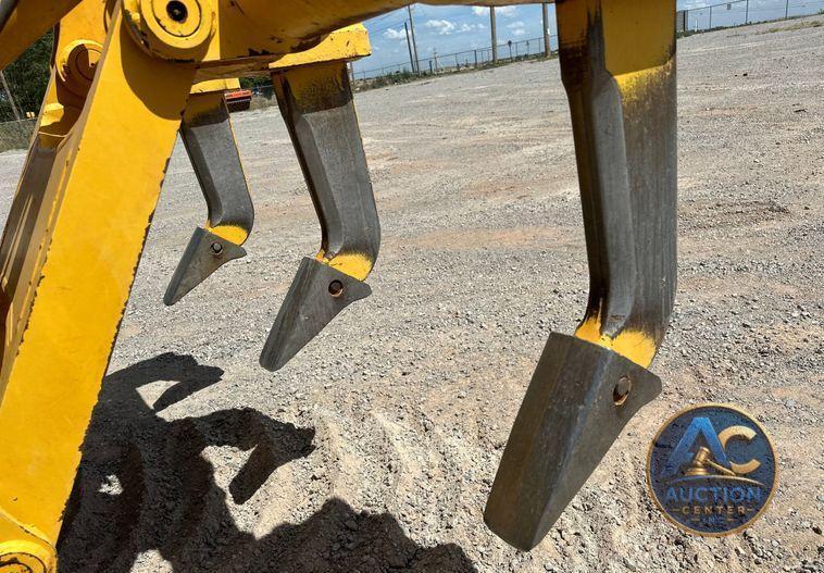 2023 Komatsu  D51EX-24 dozer