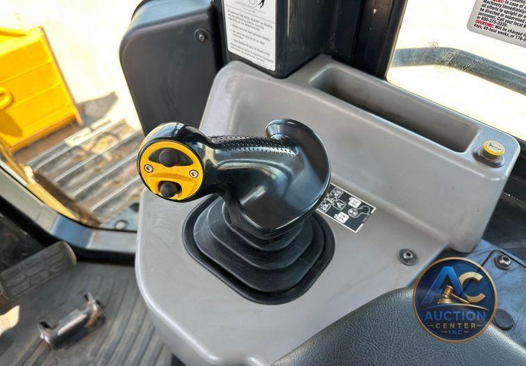 2023 Komatsu  D51EX-24 dozer