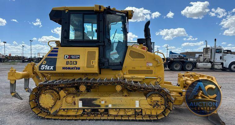 2023 Komatsu  D51EX-24 dozer