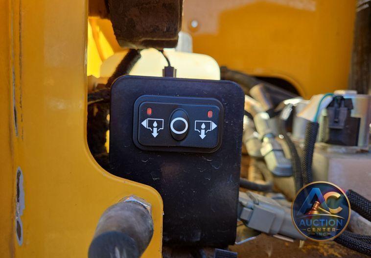 2016 John Deere 1050K dozer