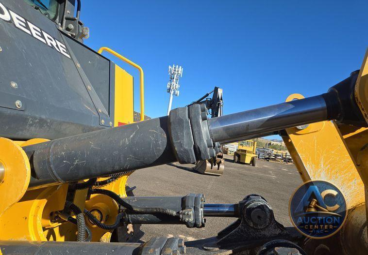 2016 John Deere 1050K dozer