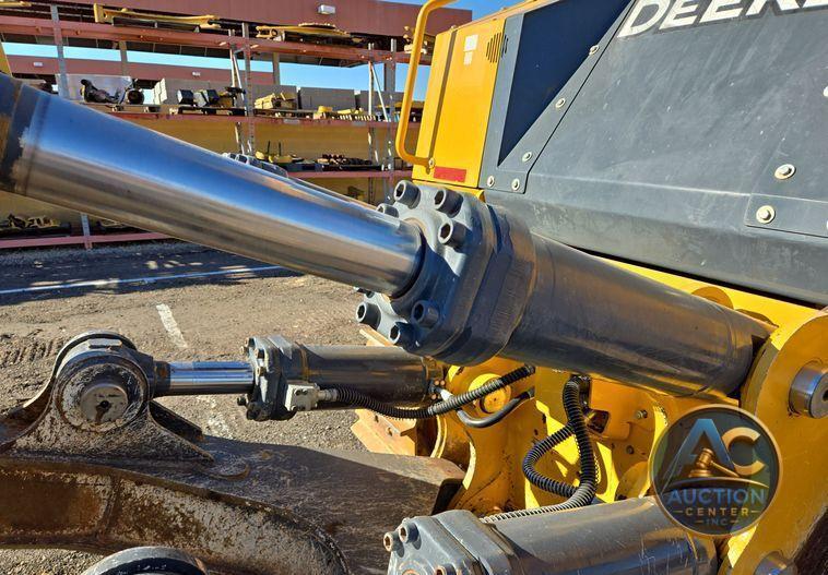 2016 John Deere 1050K dozer