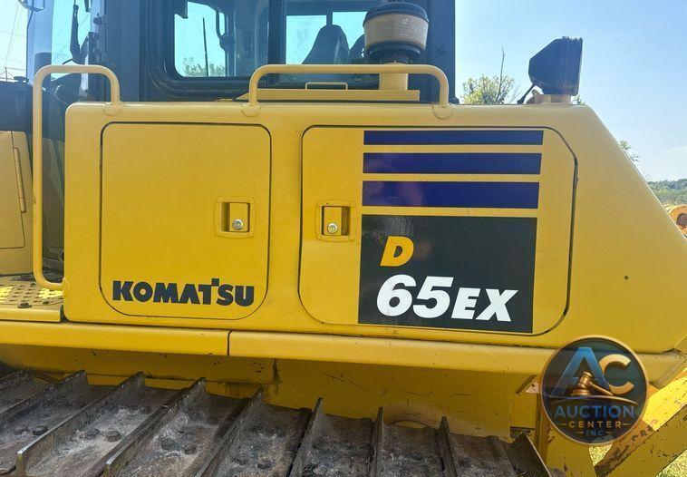 2017 Komatsu D65EX-18 dozer