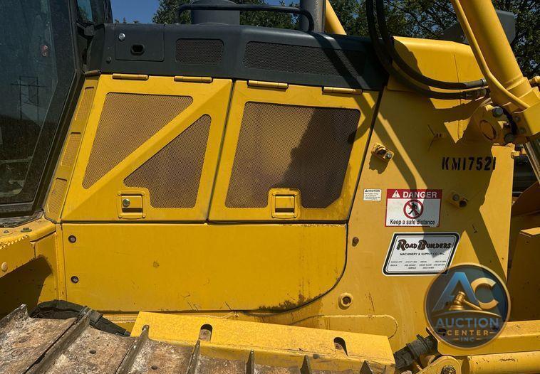 2017 Komatsu D65EX-18 dozer