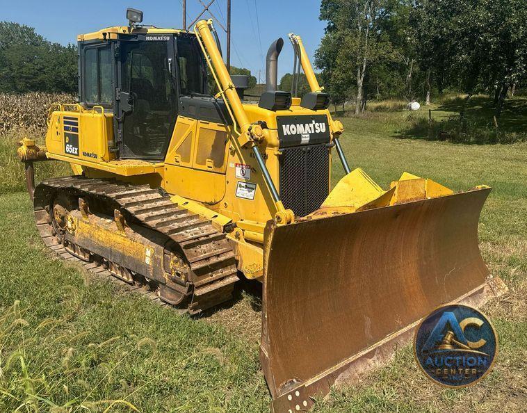 2017 Komatsu D65EX-18 dozer