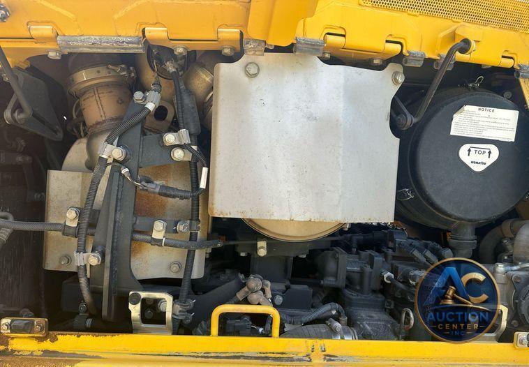 2017 Komatsu D65EX-18 dozer