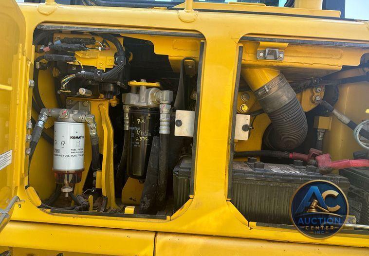 2017 Komatsu D65EX-18 dozer