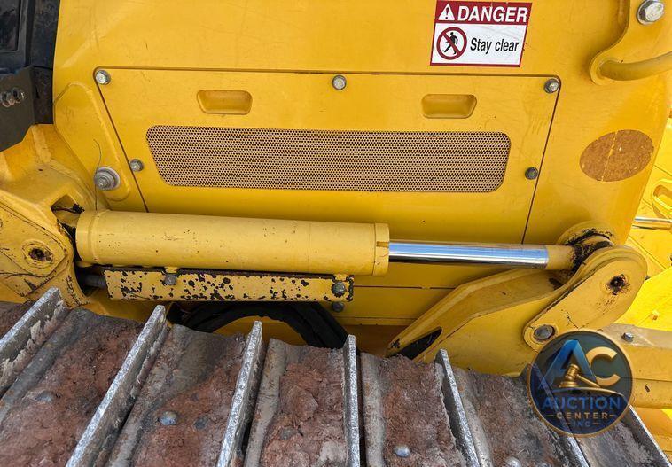 2022 Komatsu  D51EX-24 dozer