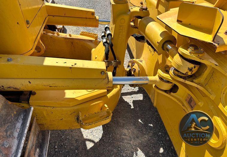 2022 Komatsu  D51EX-24 dozer