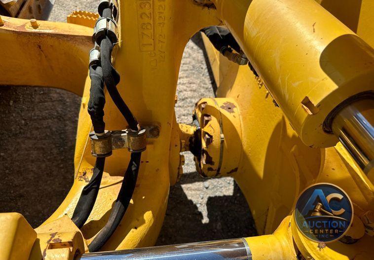 2022 Komatsu  D51EX-24 dozer