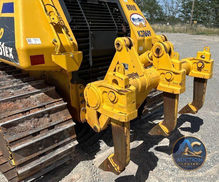 2022 Komatsu  D51EX-24 dozer
