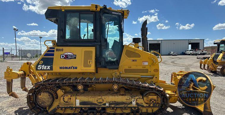 2022 Komatsu  D51EX-24 dozer