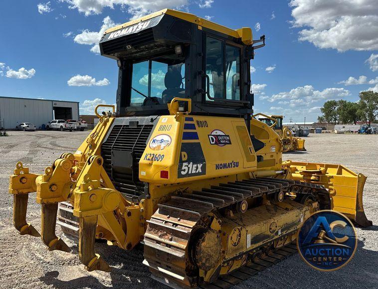 2022 Komatsu  D51EX-24 dozer