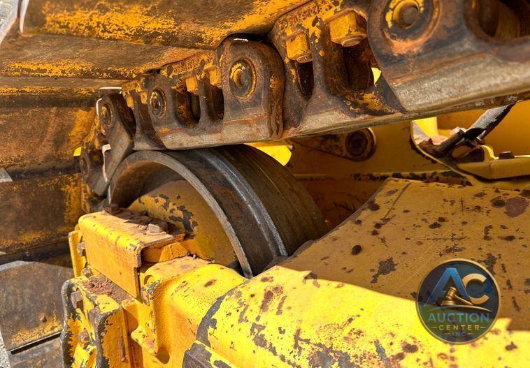 2022 Komatsu  D51EX-24 dozer