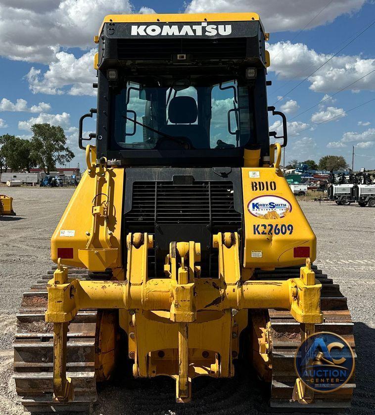 2022 Komatsu  D51EX-24 dozer