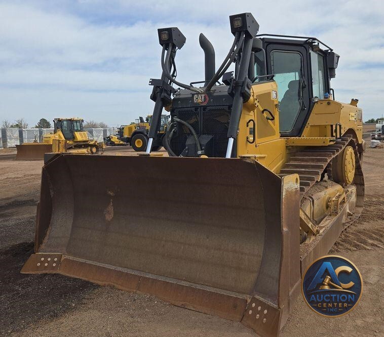 2020 Caterpillar D6 dozer