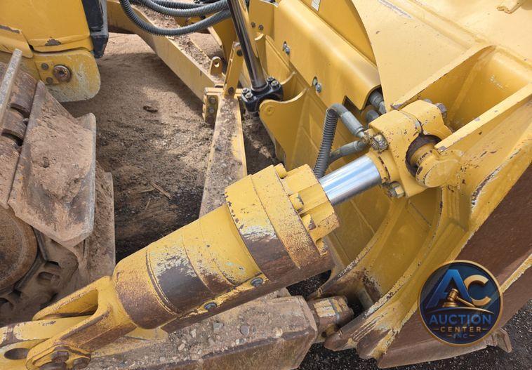 2020 Caterpillar D6 dozer
