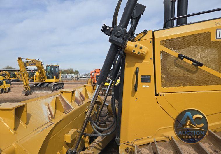 2020 Caterpillar D6 dozer