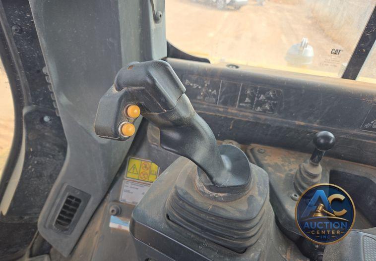 2020 Caterpillar D6 dozer