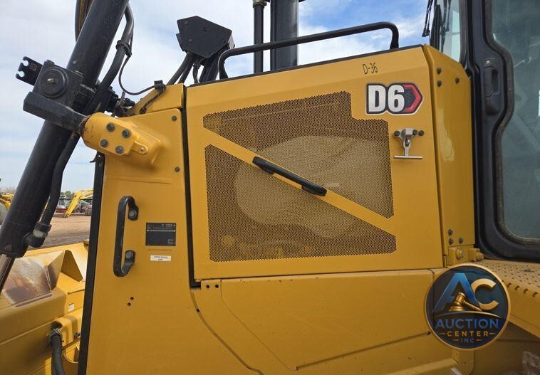 2020 Caterpillar D6 dozer