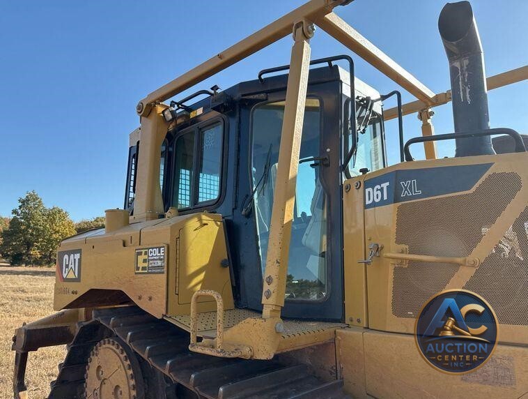 2014 Caterpillar  D6T XL dozer