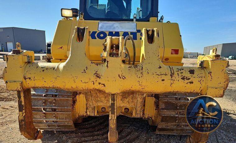 2018 Komatsu  D65PXI-18 dozer