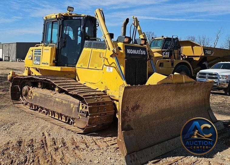 2018 Komatsu  D65PXI-18 dozer