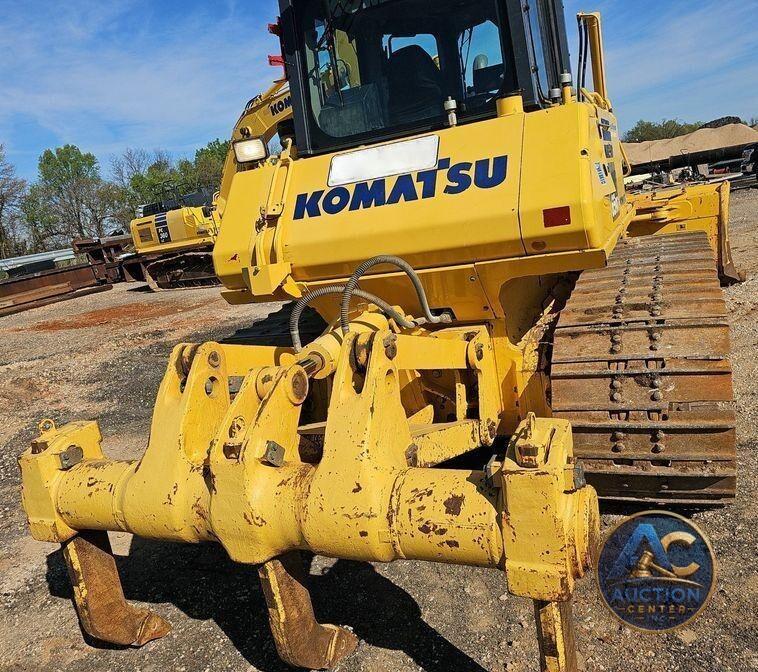 2018 Komatsu  D65PXI-18 dozer