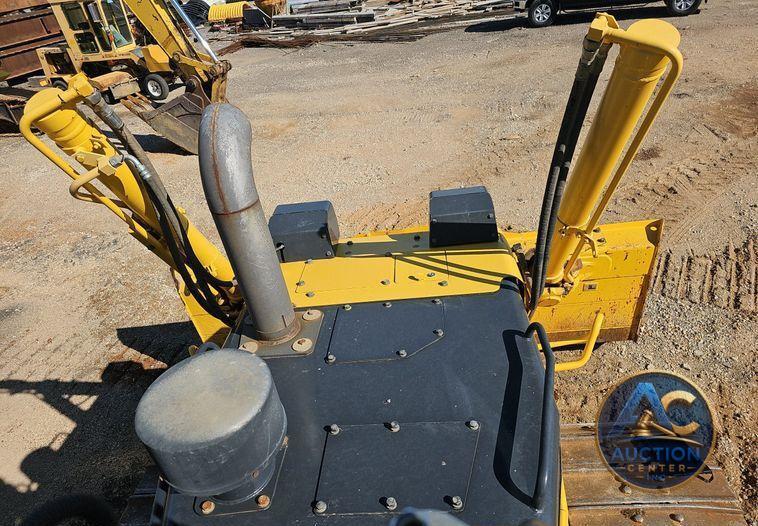 2018 Komatsu  D65PXI-18 dozer