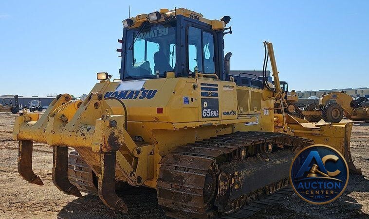 2018 Komatsu  D65PXI-18 dozer