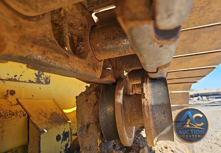 2018 Komatsu  D65PXI-18 dozer