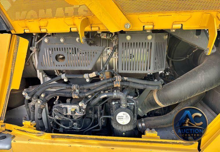 2015 Komatsu D155AX-8 dozer
