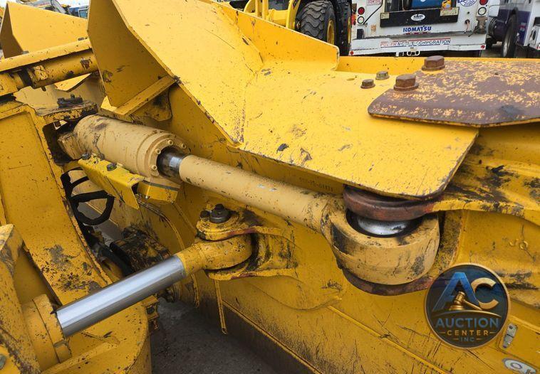 2019 Komatsu D65PXI-18 dozer