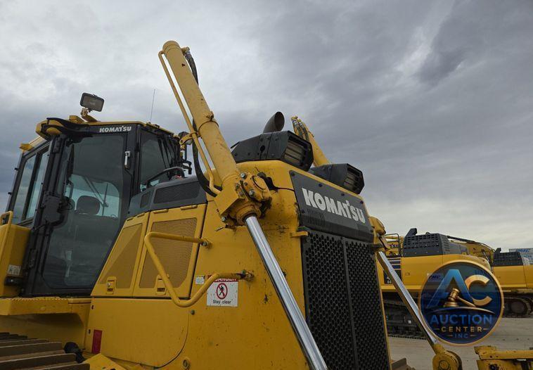2019 Komatsu D65PXI-18 dozer