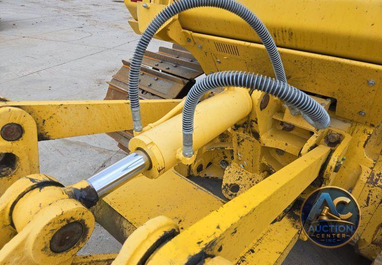 2019 Komatsu D65PXI-18 dozer