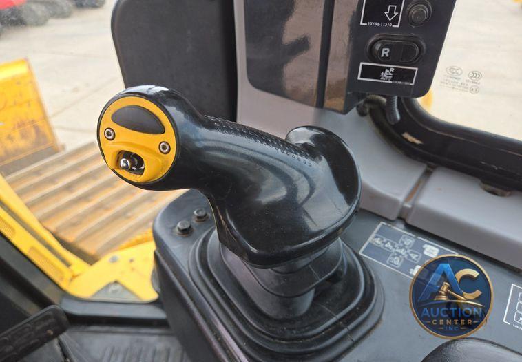 2019 Komatsu D65PXI-18 dozer