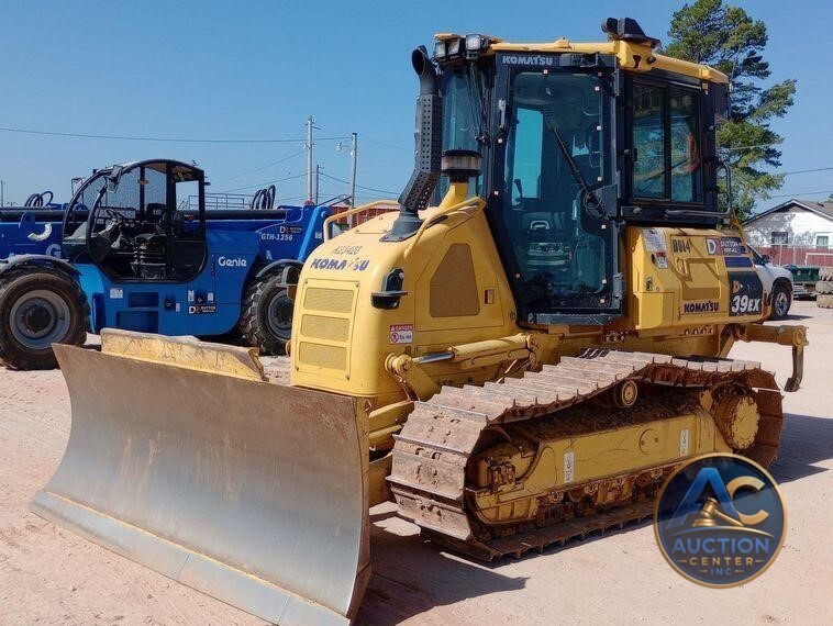 2023 Komatsu D39EX-24 dozer