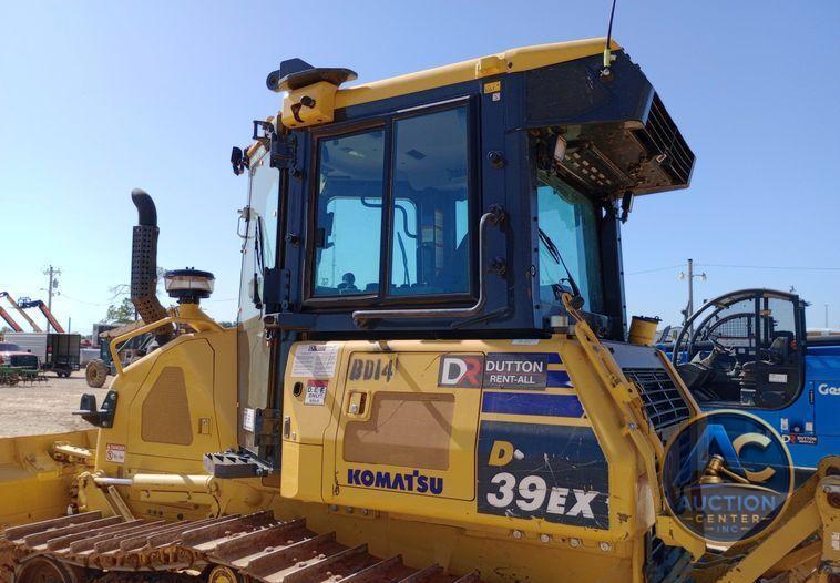 2023 Komatsu D39EX-24 dozer