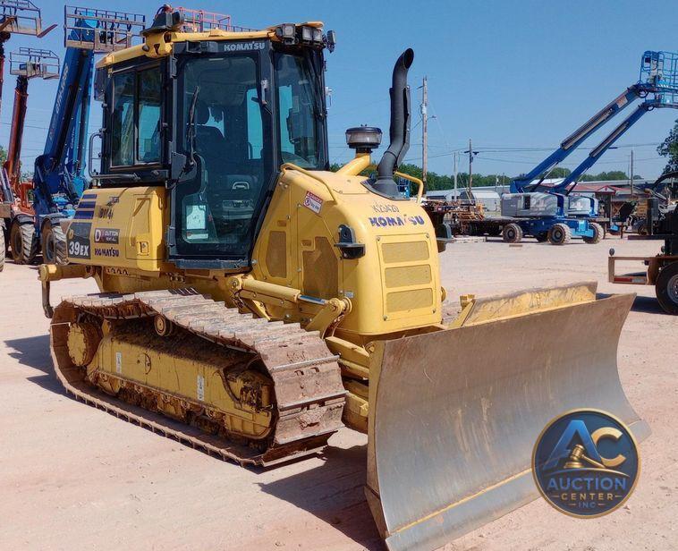2023 Komatsu D39EX-24 dozer