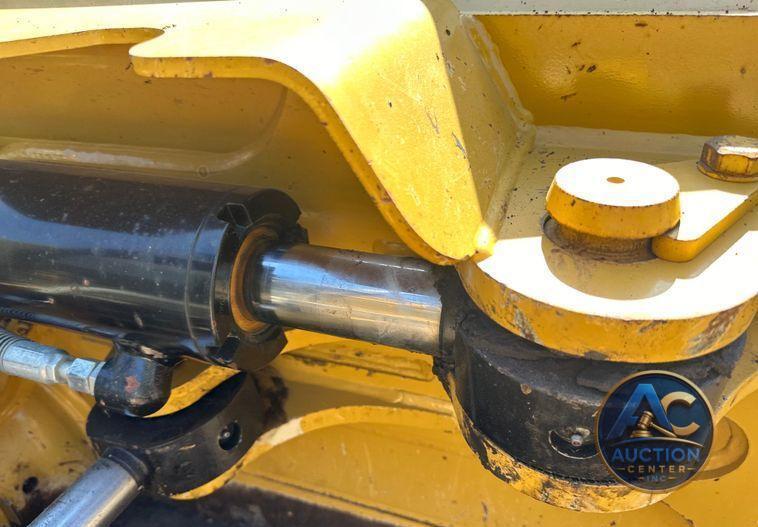 2016 Caterpillar D6K2 LGP dozer