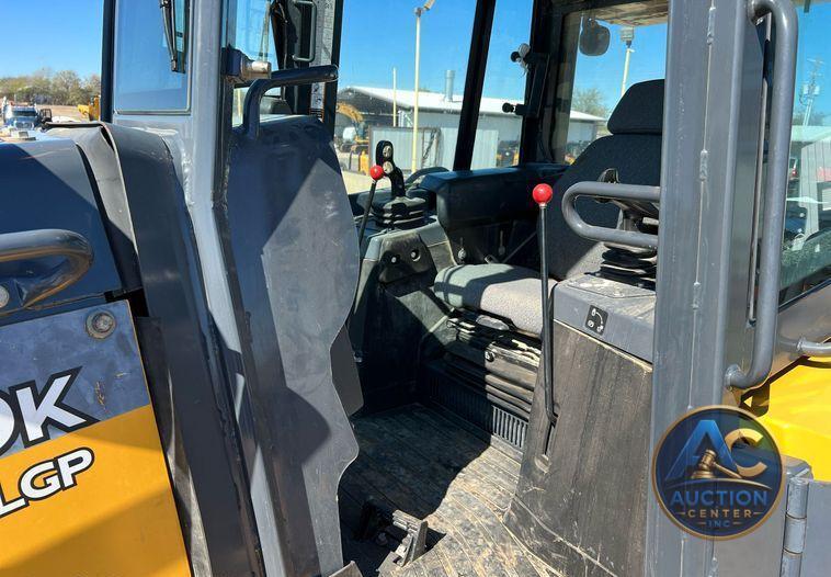 2018 John Deere 750K LGP  dozer