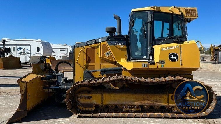 2018 John Deere 750K LGP  dozer