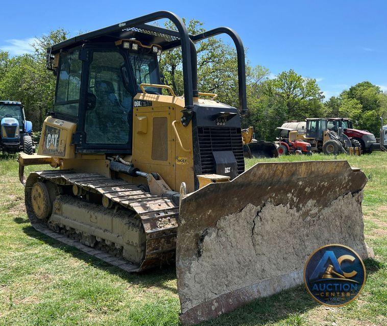 2017 Caterpillar D6K2 XL  dozer