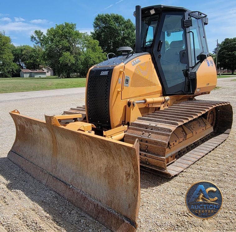 2017 Case 650L LGP  dozer