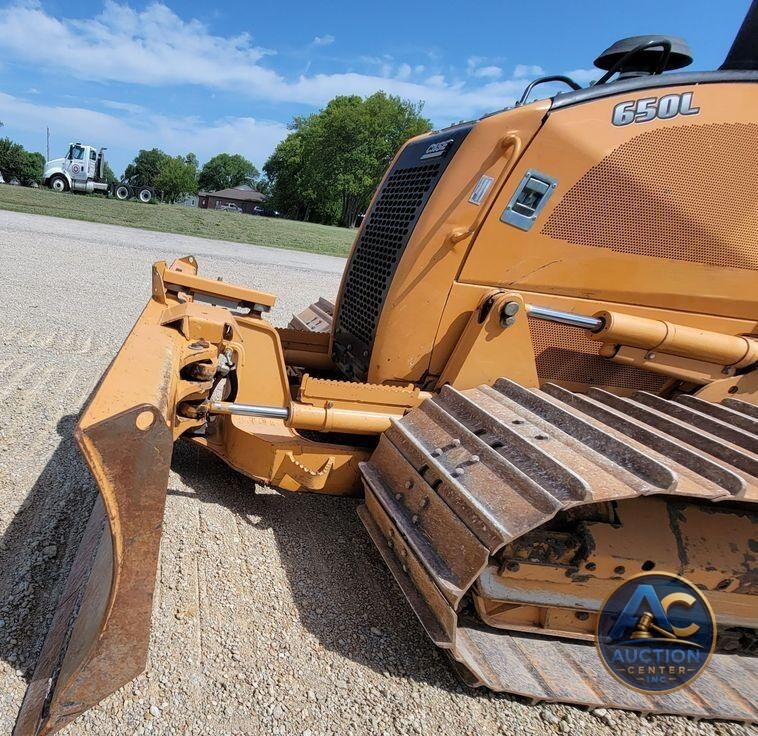 2017 Case 650L LGP  dozer