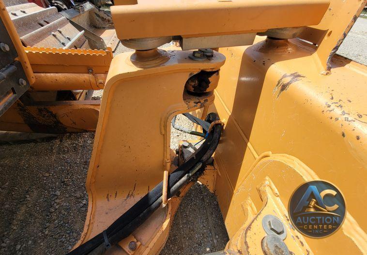 2017 Case 650L LGP  dozer