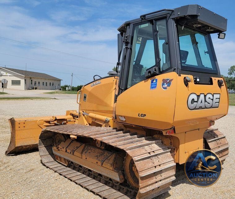 2017 Case 650L LGP  dozer