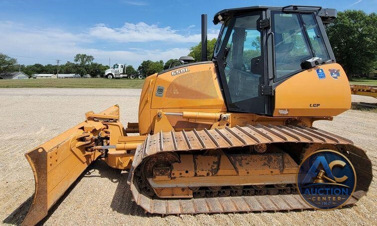 2017 Case 650L LGP  dozer